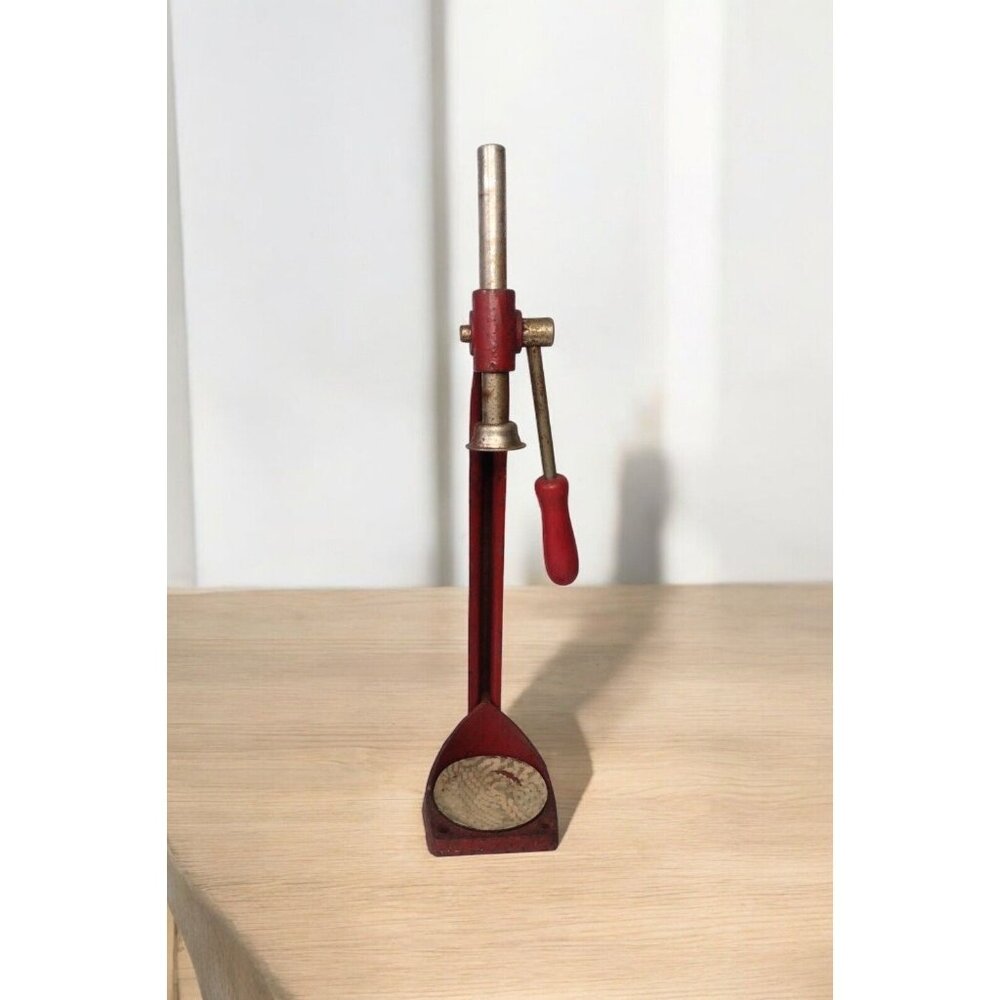 Vtg Everedy Cast Iron Manual Bottle Capper Opener USA Made Primitive Industrial
